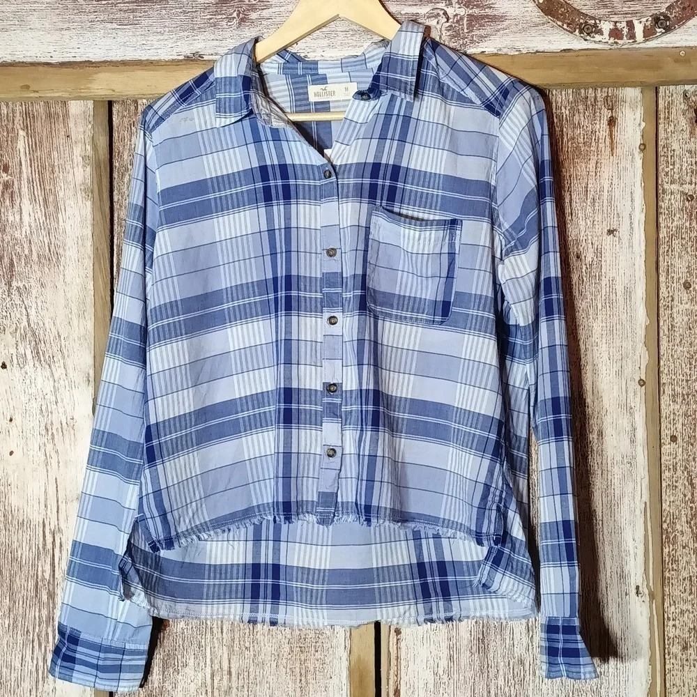 Hollister 100% cotton lightweight raw hem plaid button down medium N…